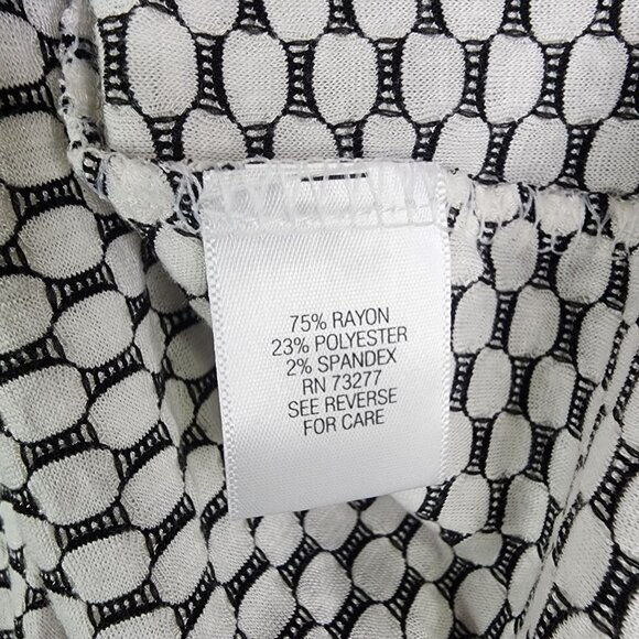 Women's Dana Buchman Top BlouseV Neck 3/4 Sleeve Geometric Pattern Size XL - Picture 7 of 11